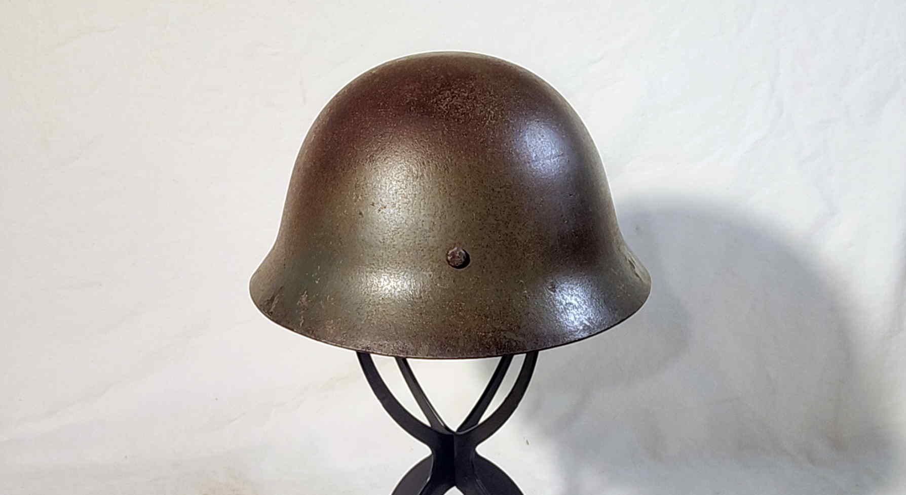 Rear view of Japanese civilian home defense helmet