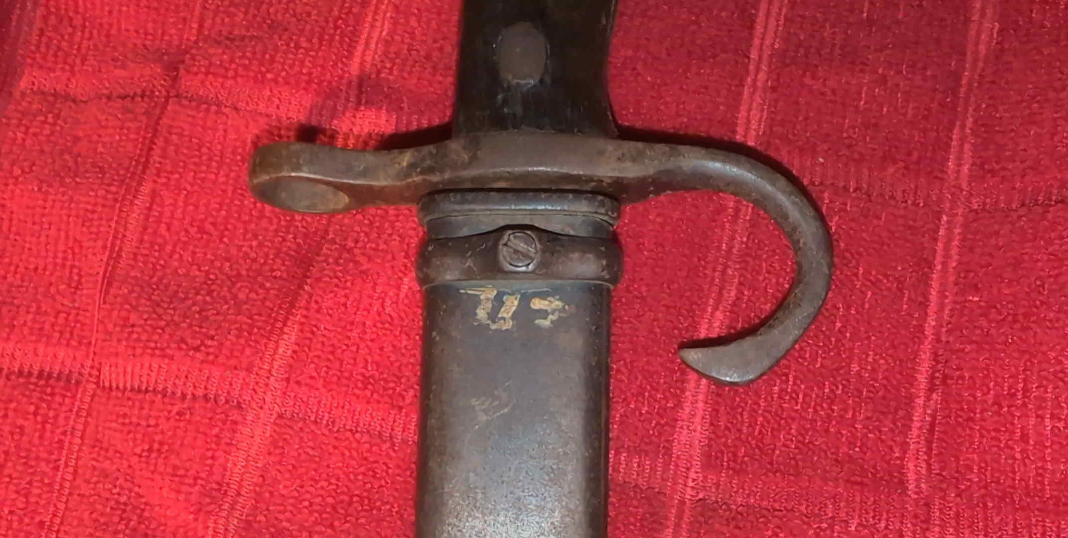Type 30 steel scabbard throat with surviving yellow-painted marking